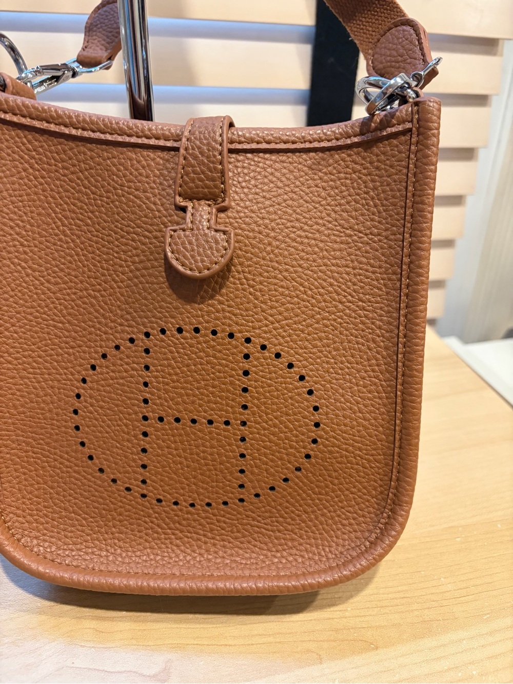 Evelyne-inspired Tan Shoulder Bag